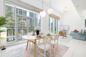 New Ultimate Stay 5 min walk from Dubai Mall Lofts Tower 5 pax